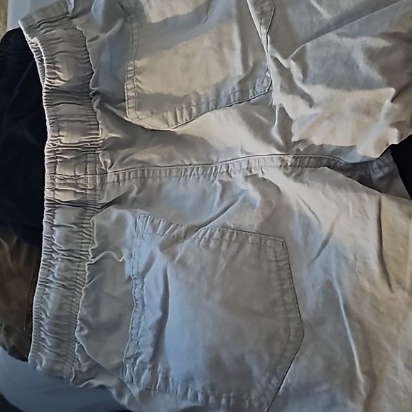 Lot of 3 Cat & Jack boy shorts - Picture 4 of 8